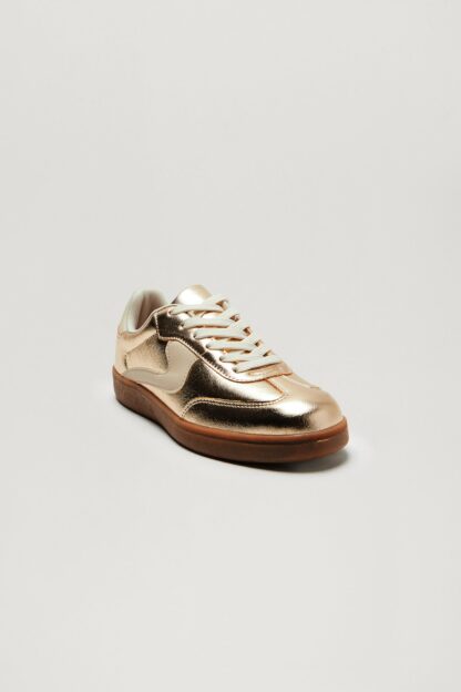 Zapatillas Doradas de Encaje Bajo